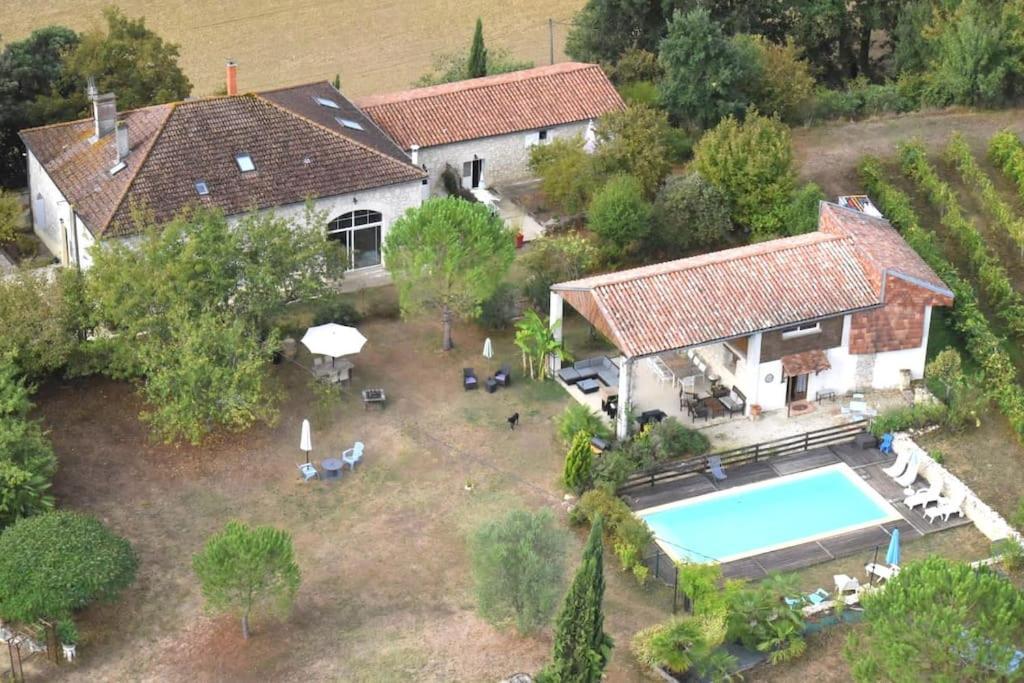 فيلا Le Refuge Confortable Gite Avec Terrasse Castelnau-sur-lʼAuvignon المظهر الخارجي الصورة